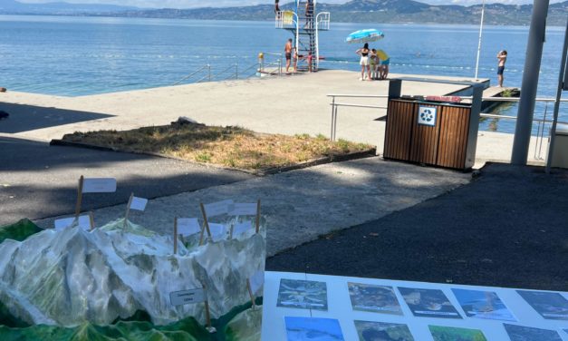 Expositions sur les plages Pavillon Bleu